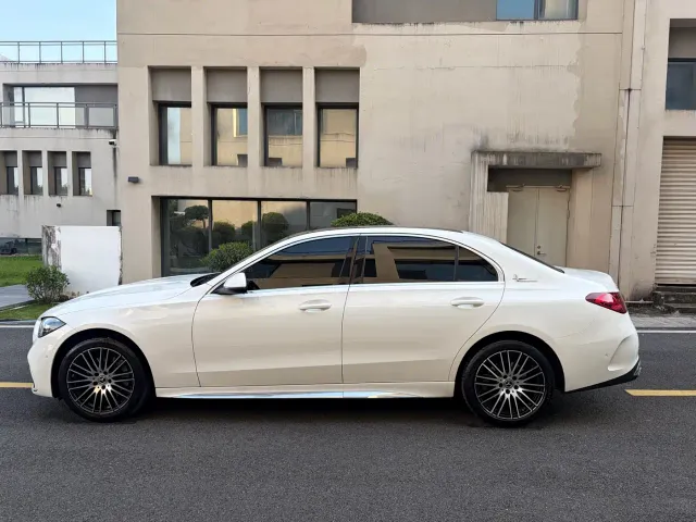 Mercedes-Benz C-Class — Фото автомобиля 11