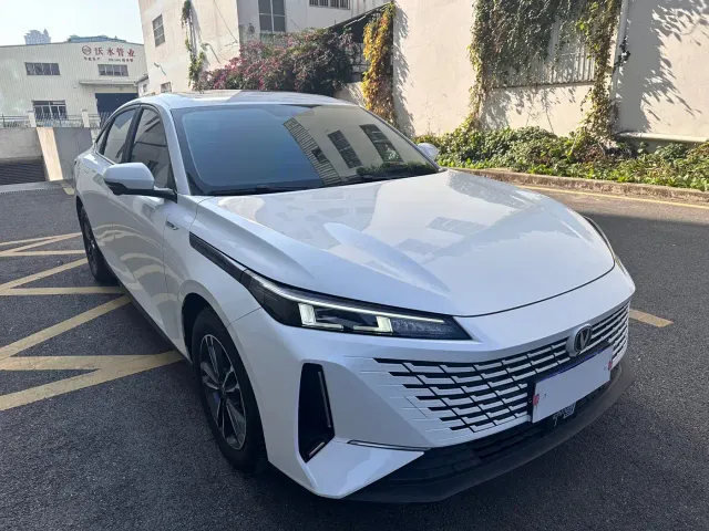 Changan Lamore — Фото автомобиля 3