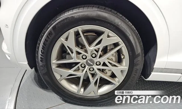 Genesis GV70 — Фото автомобиля 5
