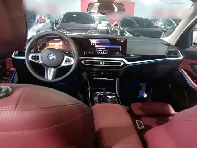 BMW i3 — Фото автомобиля 9