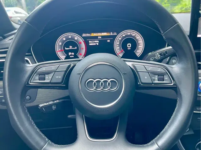 Audi A4L — Фото автомобиля 15