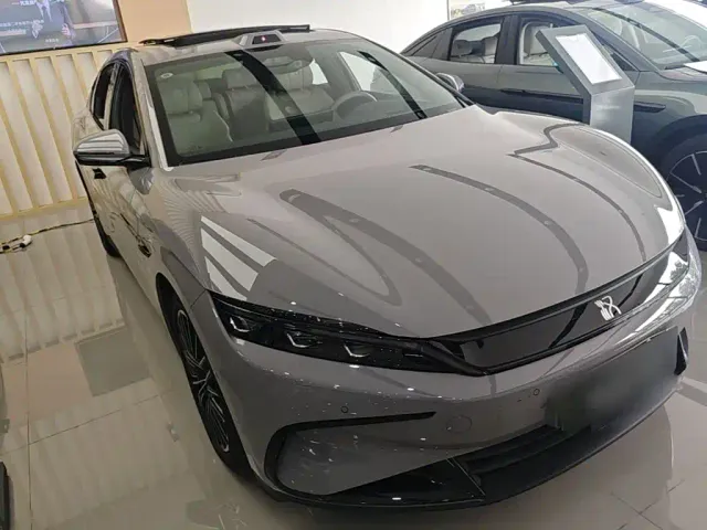 BYD Han — Фото автомобиля 3