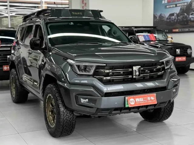 Tank Tank 400 New Energy 2024 Hi4-T Off-Road Edition — Фото автомобиля 3