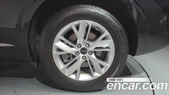 Genesis GV70 2.5T Бензин 2WD — Фото автомобиля 5