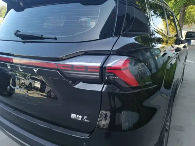 Geely Haoyue L 2023 2.0T DCT Premium Model — Фото автомобиля 7