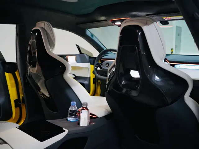 Lotus Emeya — Фото автомобиля 14