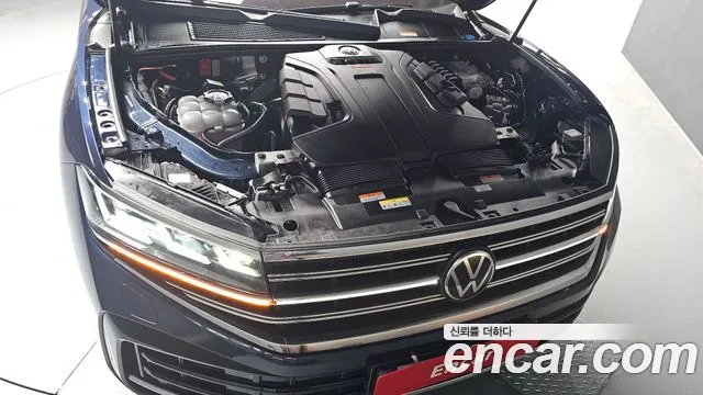 Volkswagen Touareg Touareg 3 поколение 3.0 TDI Prestige — Фото автомобиля 6