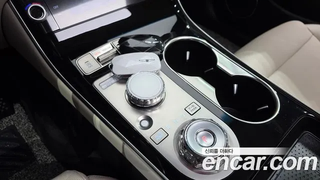 Genesis GV70 2.5T Бензин AWD — Фото автомобиля 7