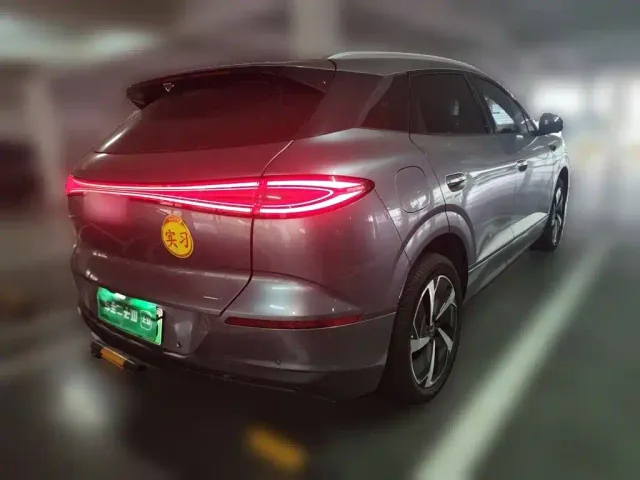 BYD Sealion 06 — Фото автомобиля 6