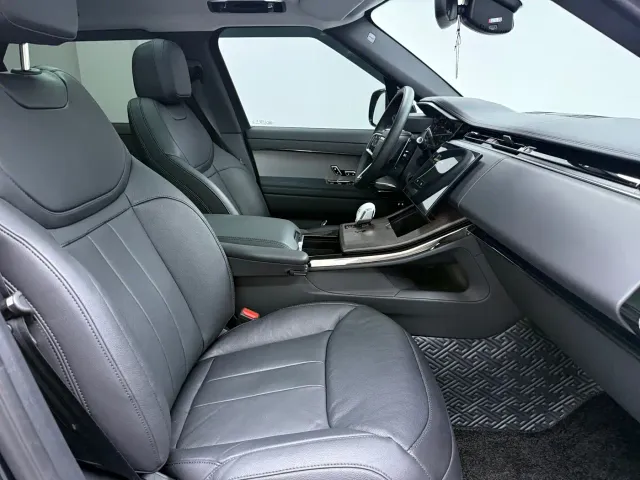 Land Rover Range Rover Sport — Фото автомобиля 11