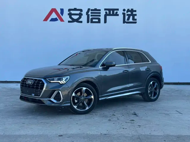 Фотография автомобиля — Audi Q3
