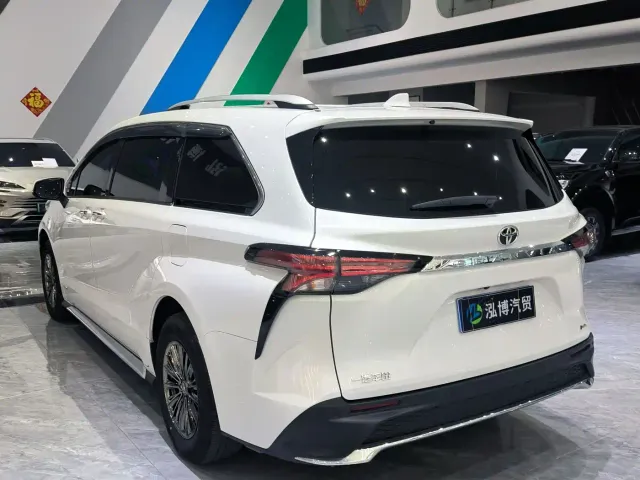 Toyota Granvia — Фото автомобиля 16