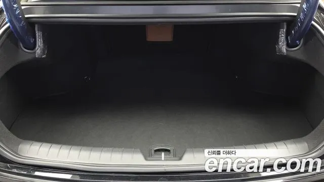 Hyundai Grandeur GN7 — Фото автомобиля 26