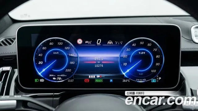 Mercedes-Benz EQA — Фото автомобиля 5