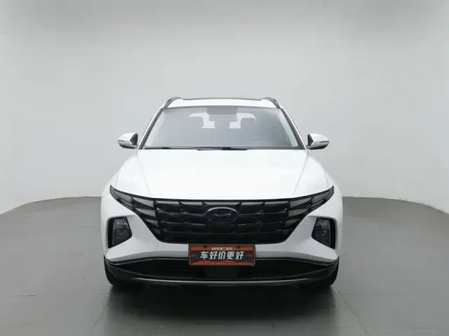 Hyundai Tucson — Фото автомобиля 3
