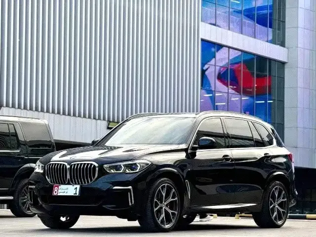 Фотография автомобиля — BMW X5