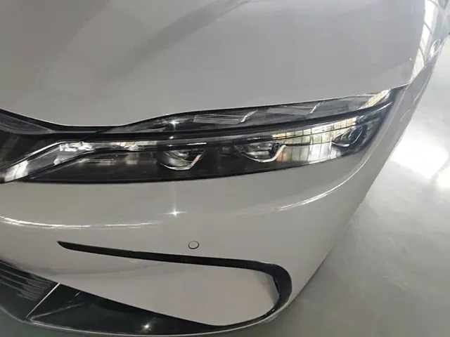 BYD Han — Фото автомобиля 23