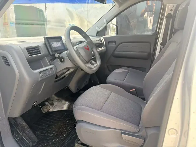 Wuling Yangguang Pro — Фото автомобиля 5