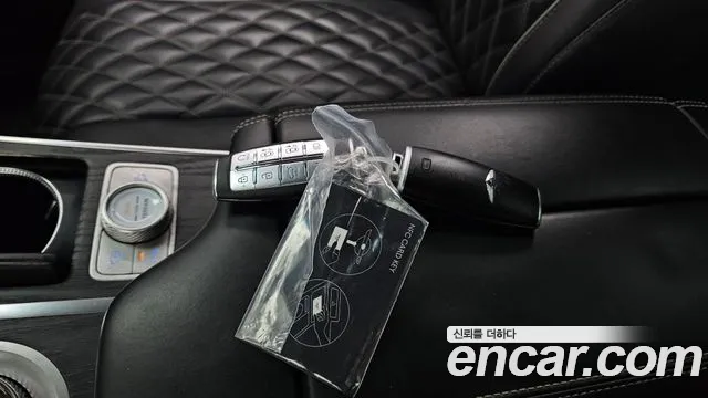 Genesis GV80 — Фото автомобиля 21