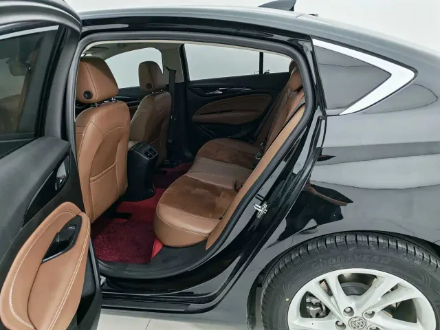 Buick Regal — Фото автомобиля 20
