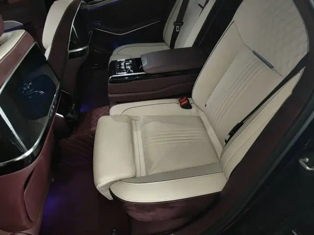 Hongqi H9 — Фото автомобиля 16