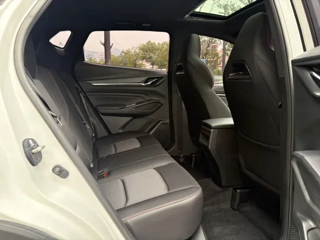 Changan X5 Plus — Фото автомобиля 10