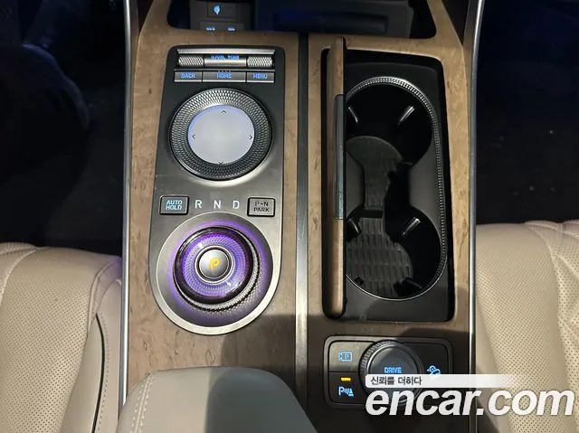 Genesis GV80 2.5T Бензин 2WD — Фото автомобиля 20