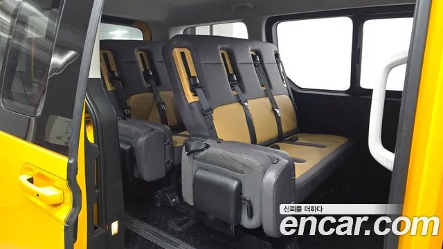 Hyundai Staria Staria L3.5 Школьный автобус — Фото автомобиля 10