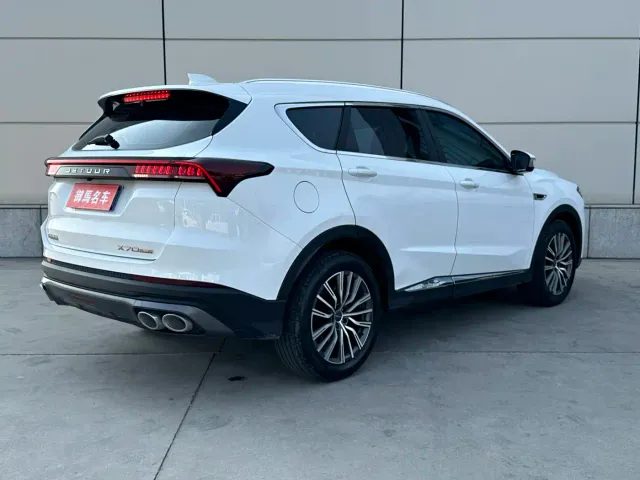 Jetour X70 Plus — Фото автомобиля 9