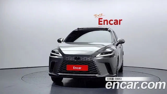 Lexus RX — Фото автомобиля 3