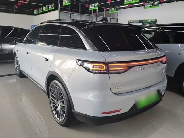Leapmotor C11 — Фото автомобиля 4
