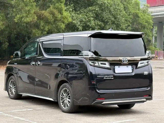 Toyota Vellfire — Фото автомобиля 20