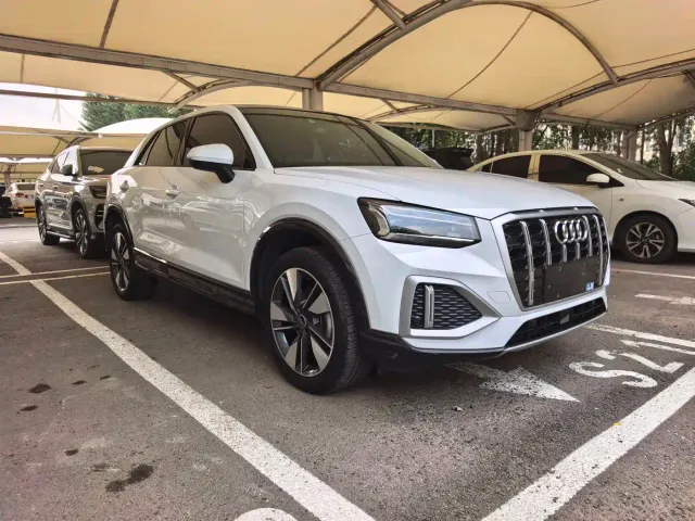 Audi Q2L — Фото автомобиля 3