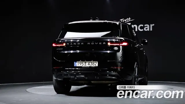 Land Rover Range Rover Sport — Фото автомобиля 2