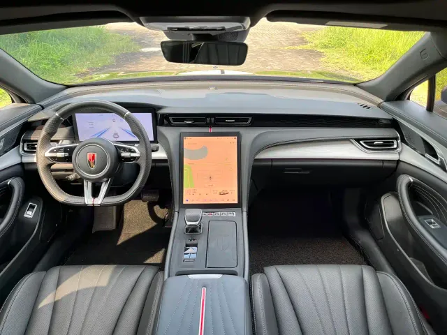Hongqi H5 — Фото автомобиля 14