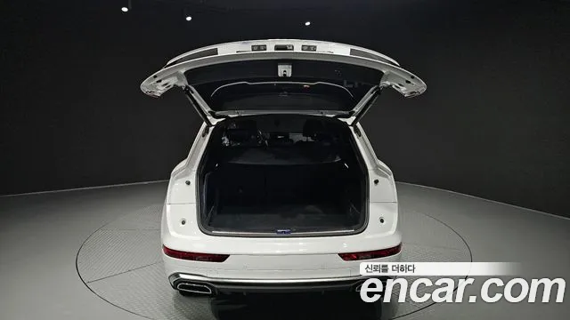 Audi Q5 45 TFSI quattro Premium — Фото автомобиля 30