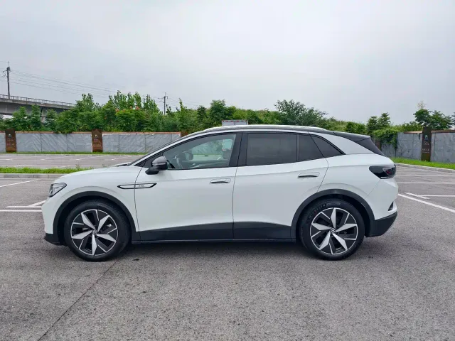 Volkswagen ID.4 CROZZ 2021 Long Range Lite PRO 2WD Version — Фото автомобиля 5