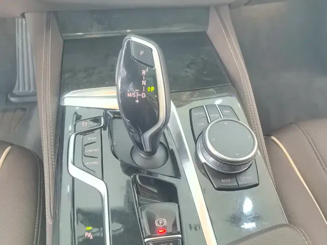 BMW 5 Series — Фото автомобиля 18