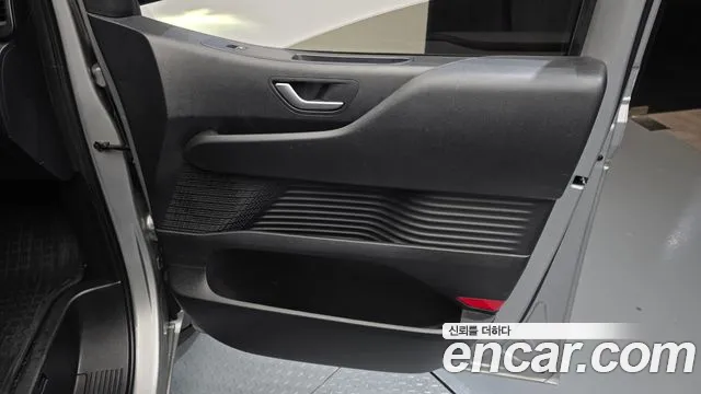 Hyundai Staria — Фото автомобиля 14