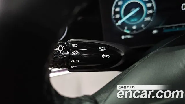 Hyundai AVANTE Avante (CN7) — Фото автомобиля 18