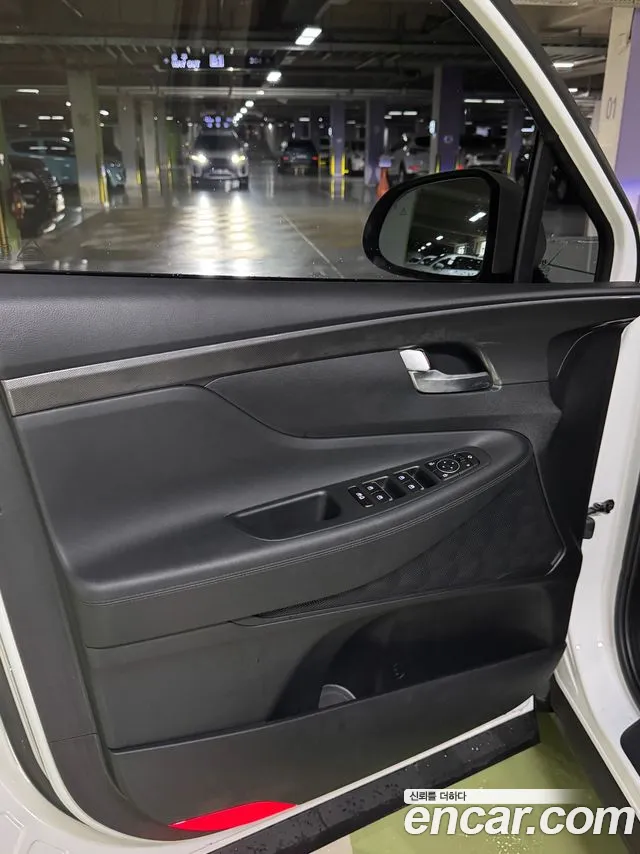 Hyundai Santafe — Фото автомобиля 14