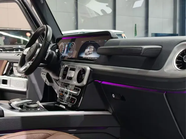 Mercedes-Benz G-Class — Фото автомобиля 10