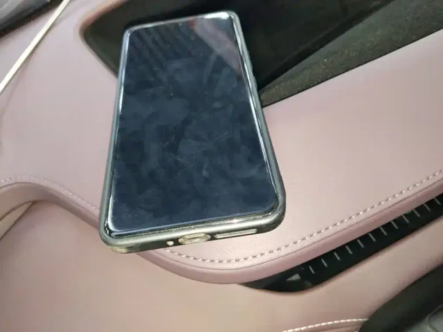 Xiaomi SU7 — Фото автомобиля 8