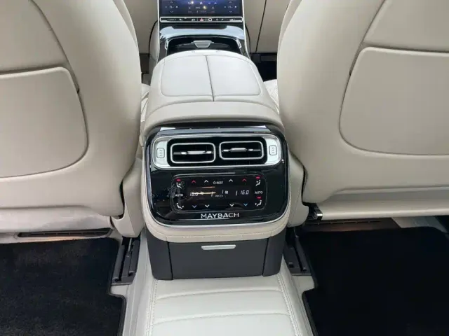 Mercedes-Benz Maybach S-Class — Фото автомобиля 16