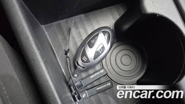 Hyundai Kona — Фото автомобиля 30