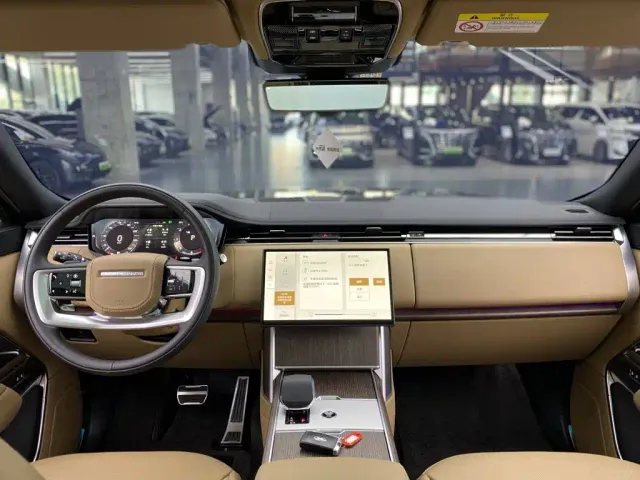 Land Rover Range Rover — Фото автомобиля 7
