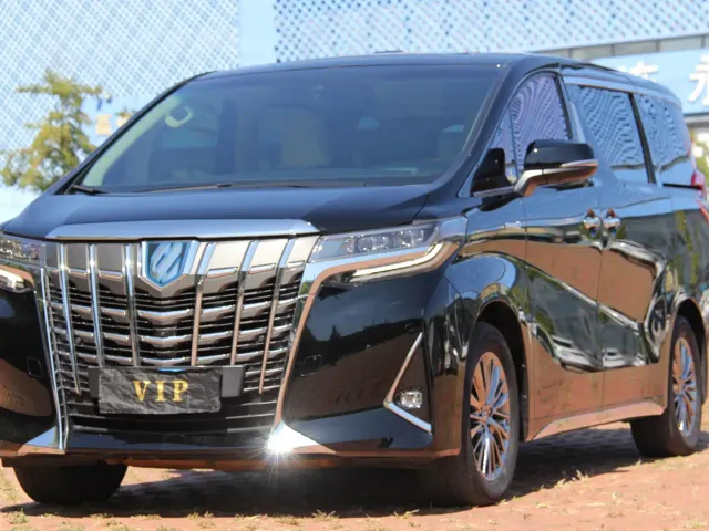 Toyota Alphard 2021 Hybrid 2.5L Luxury — Фото автомобиля 3