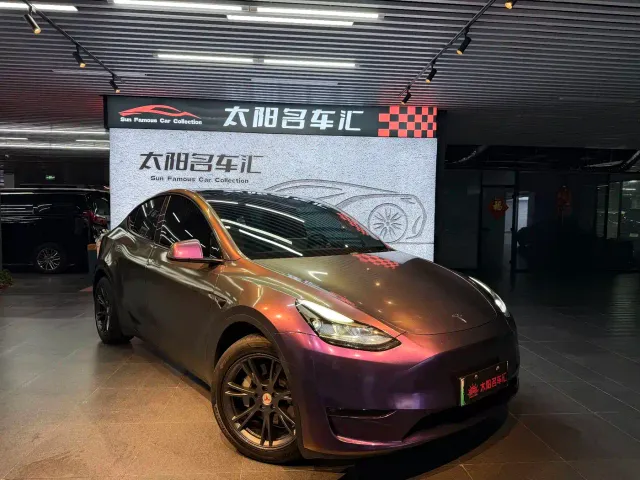 Tesla Model Y — Фото автомобиля 3