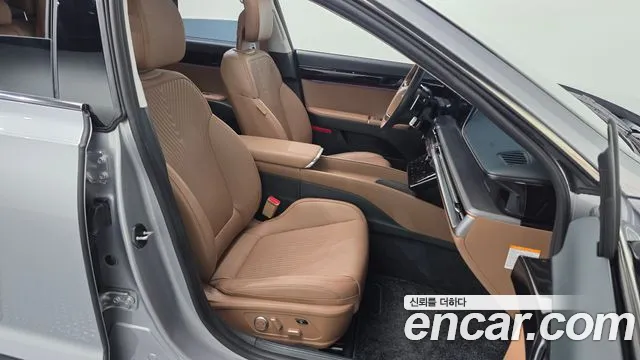 Hyundai Grandeur GN7 — Фото автомобиля 17