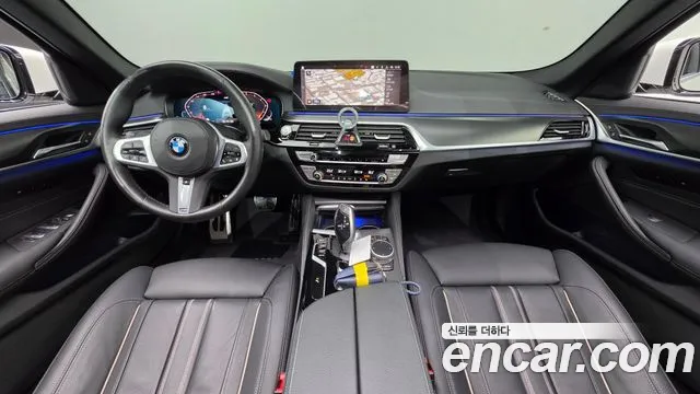 BMW 5 Series G30 — Фото автомобиля 10